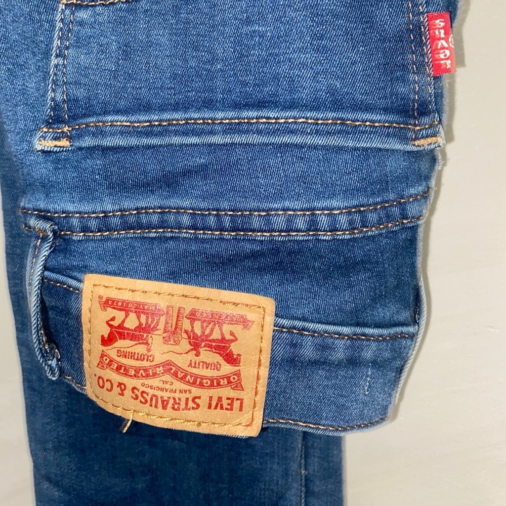 Women’s Levi’s Skinny Jeans